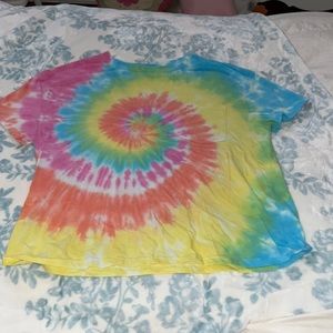 Never been worn clean nwot tie dye womens t shirt with front pocket rainbow XXL